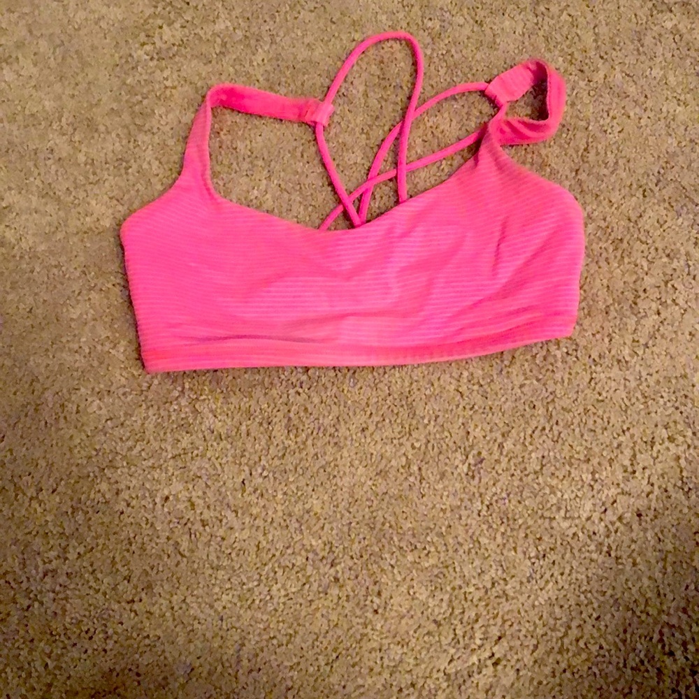 Lululemon free to be bra